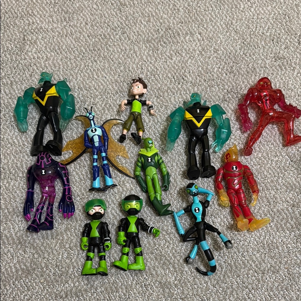 Ben10 action figures